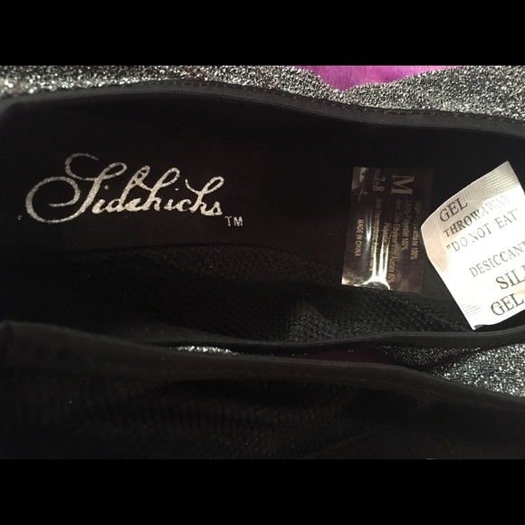 Woman’s sparkle SideKicks Foldable take along slippers. Size-Medium - Picture 2 of 11